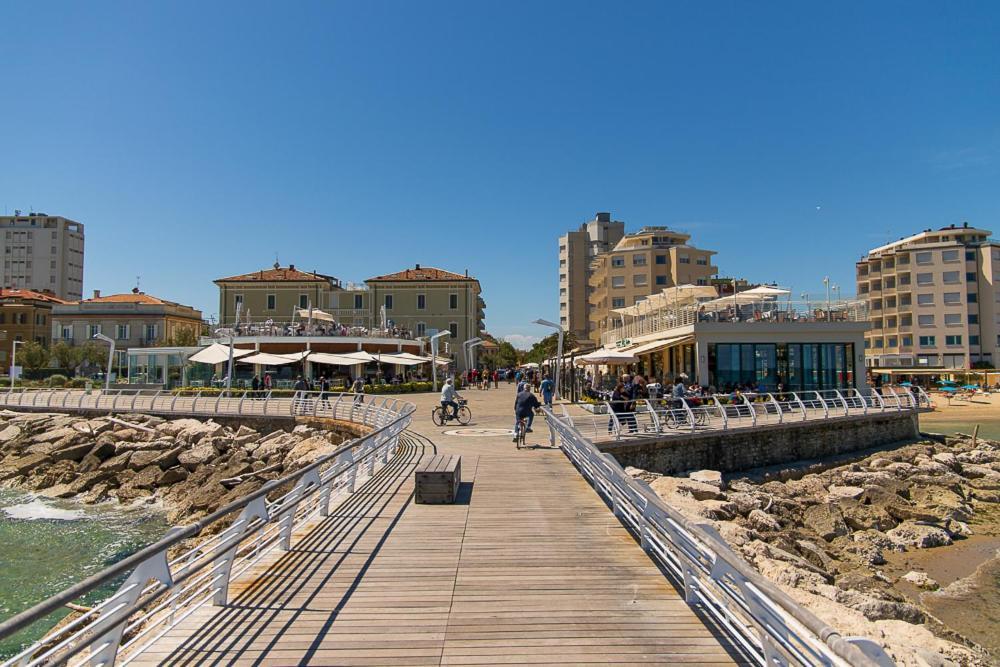 Zara D'amare A 10 Metri Dalla By Yohome Apartment Pesaro