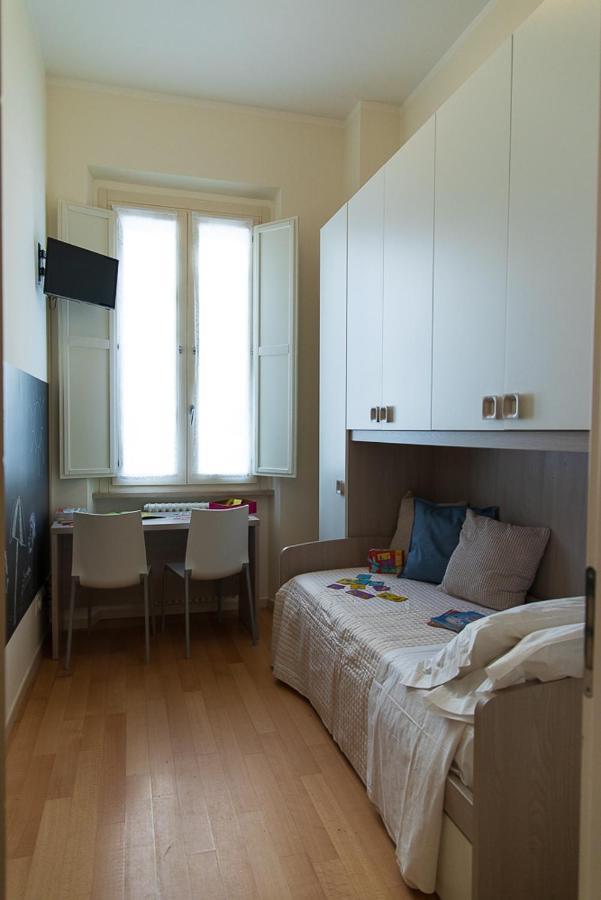 Zara D'amare A 10 Metri Dalla By Yohome